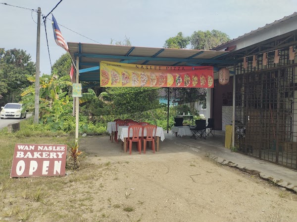 Wan Naslee Bakery - Photo 1