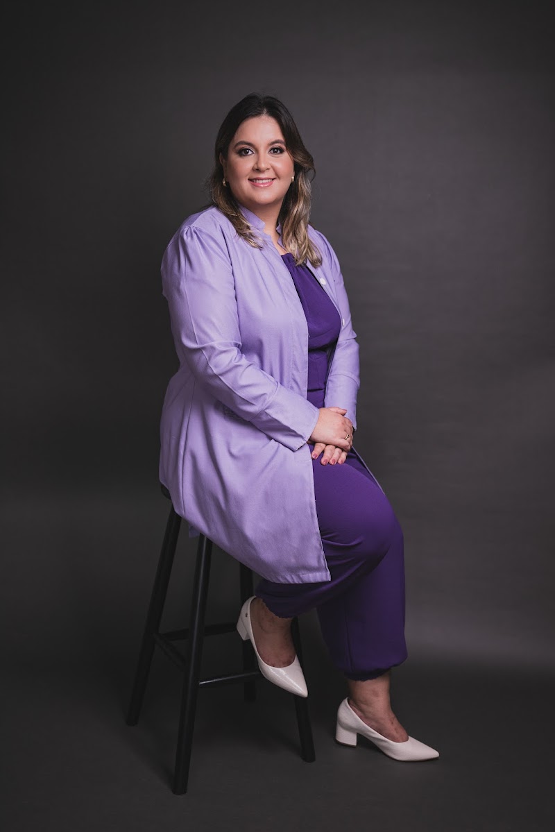 Dra. Caroline Honorato Parice - Dentista especialista em canal / Endodontista - foto 2