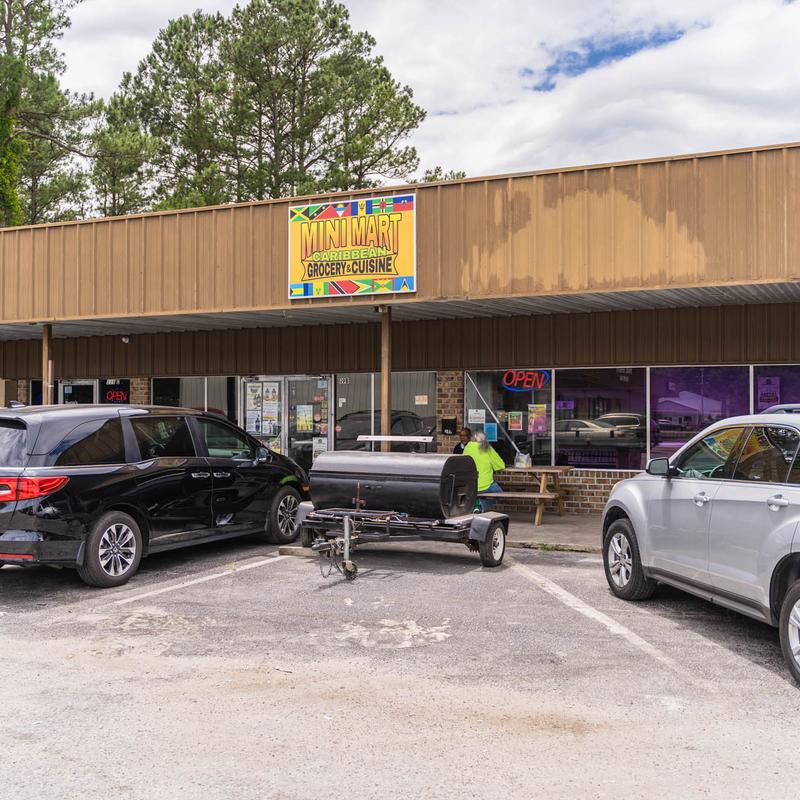Mini Mart Caribbean Grocery & Cuisine