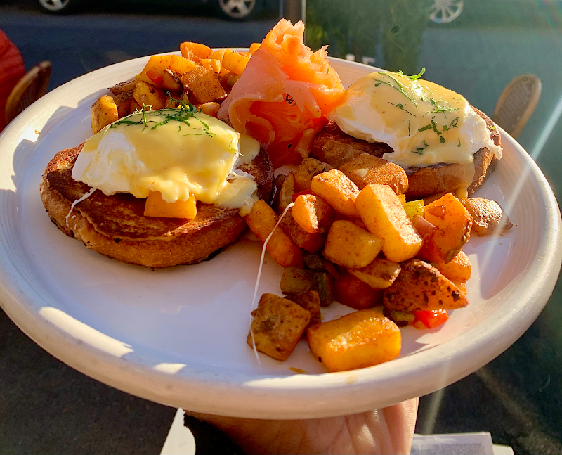 Cafe La Maude photo 2