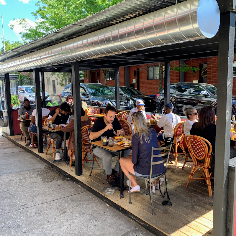 Cafe La Maude photo 1