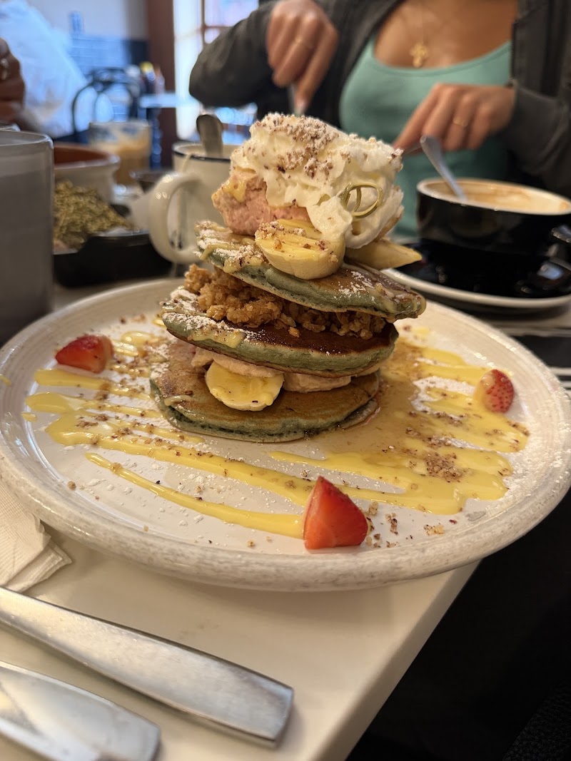 Cafe La Maude photo 3