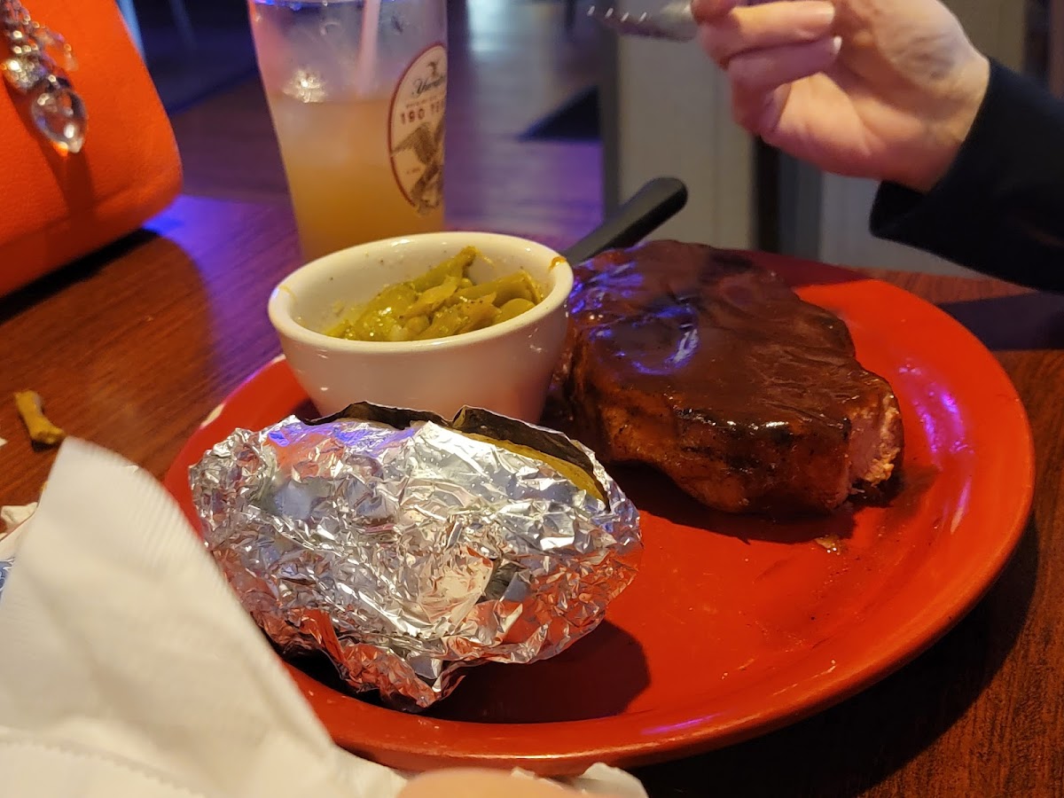 Woody'z Pub & Grill photo 2