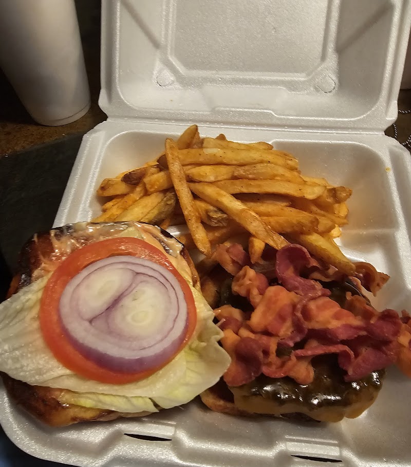 Cafe on Main & Sweet Shop photo 4