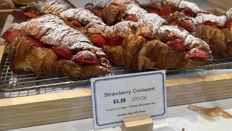 Paris Baguette photo 2