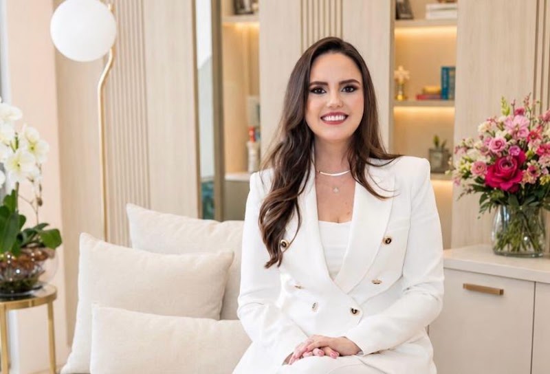 Dra Pâmela Vasconcelos -Médica Psiquiatra e Psicanalista - Presencial em SP e Online
