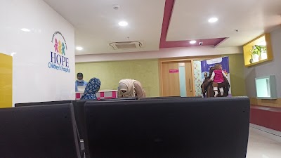 Hope Women's and Children's Hospital & Family Birth Center - Image 3