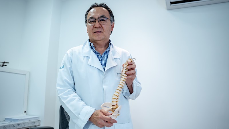 Dr. Ricardo K. Miyamoto – Ortopedista da Coluna Vertebral