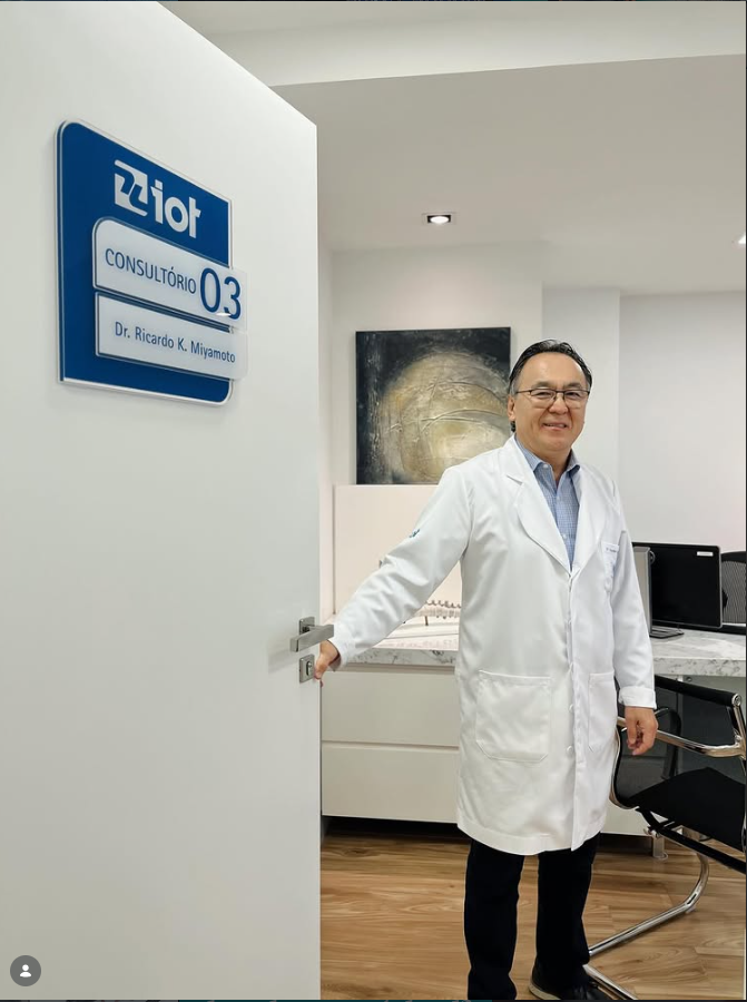 Foto de Dr. Ricardo K. Miyamoto – Ortopedista da Coluna Vertebral