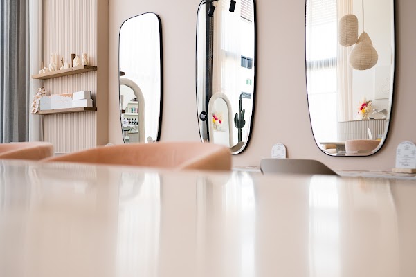 Franki the Salon photo 3