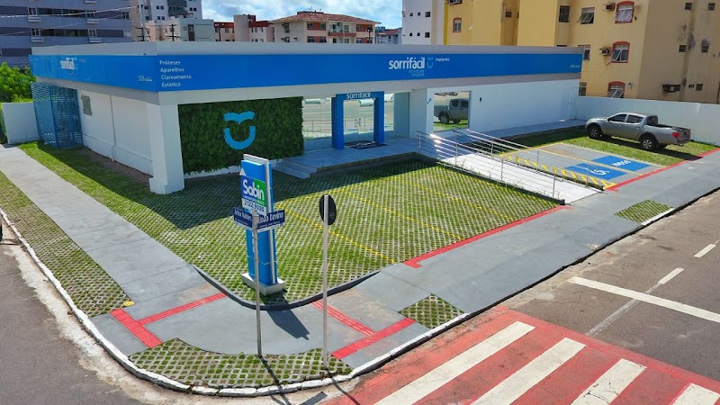 Sorrifácil Maceió | Implantes, Prótese Protocolo, Reabilitação Oral e Lentes de Contato - foto 2