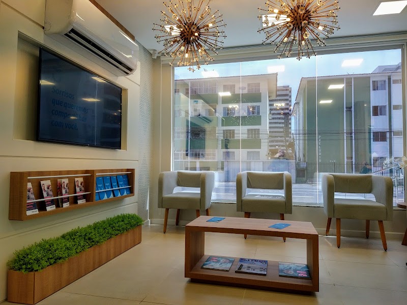 Sorrifácil Maceió | Implantes, Prótese Protocolo, Reabilitação Oral e Lentes de Contato - foto 4