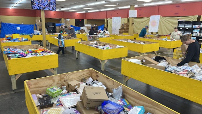 Deals Outlet Bin Store photo