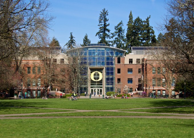 オレゴン大学（University of Oregon）（Eugene、オレゴン州）
