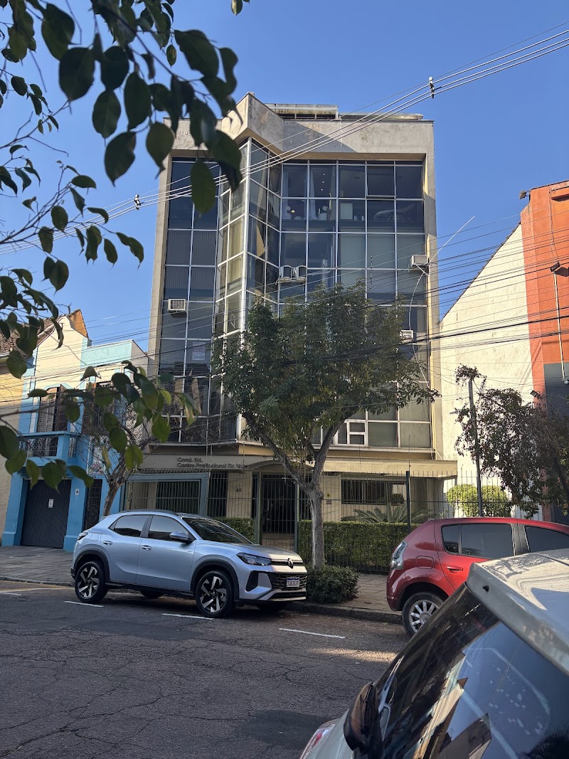 Dra. Mayara Dariva - dentista em Porto Alegre - foto 3