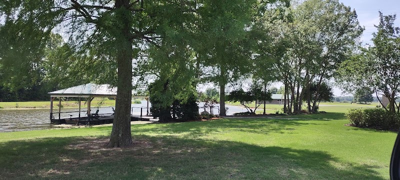 Five Oaks Hunting Lodge - Photo 1