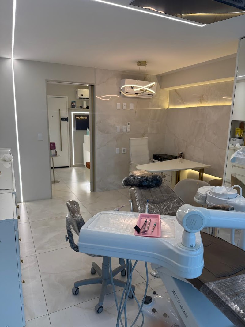 Dra Gabrielle Freire - Lentes de Contato em Fortaleza