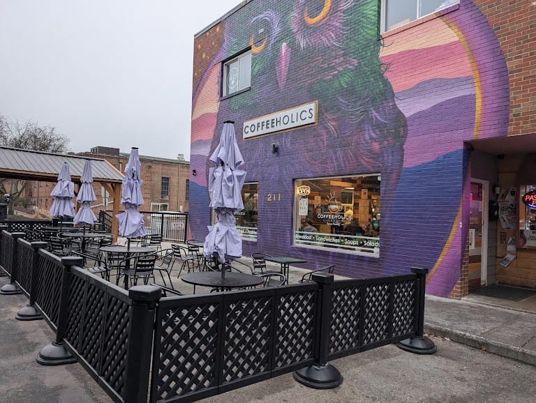 Coffeeholics Cafe & Bakery photo 3