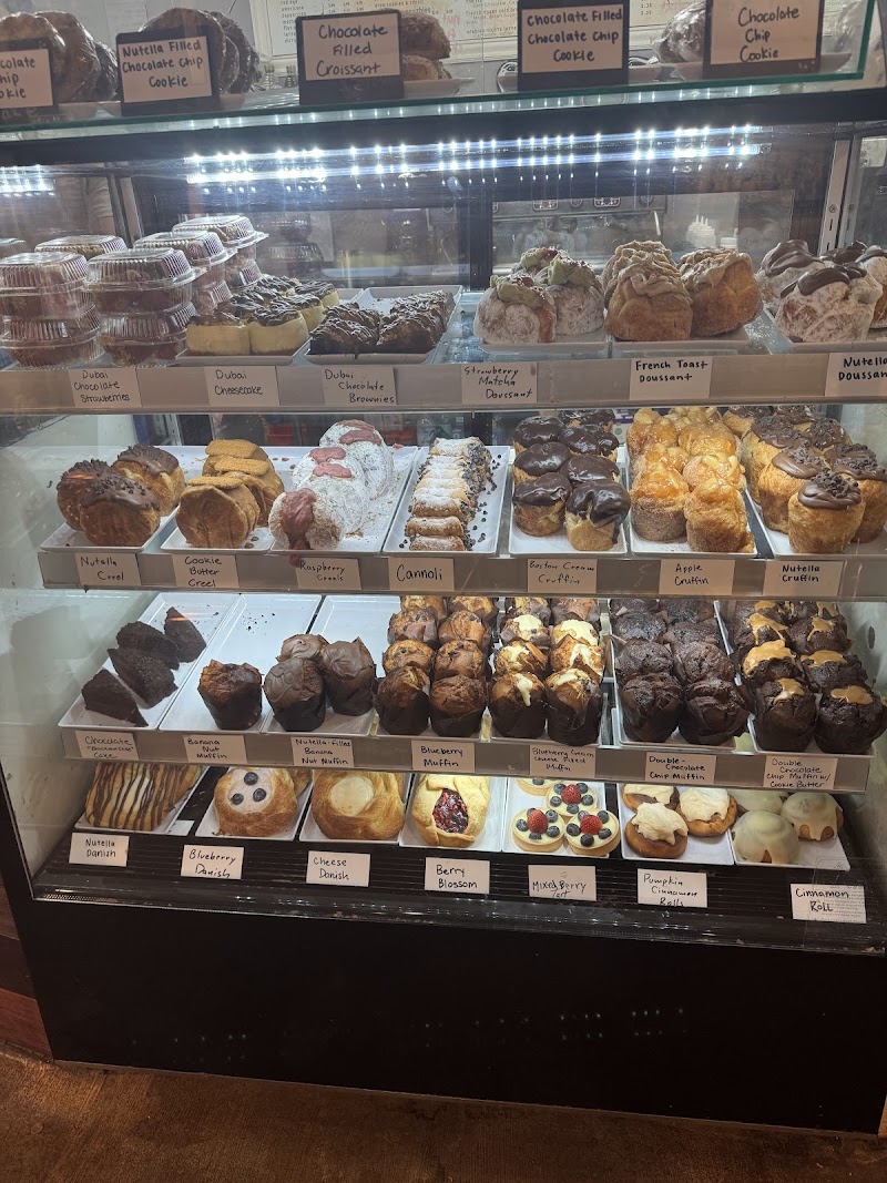 Coffeeholics Cafe & Bakery photo 4