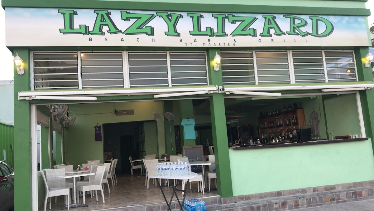 Lazy Lizard Restaurant & Craft Bar in st-martin