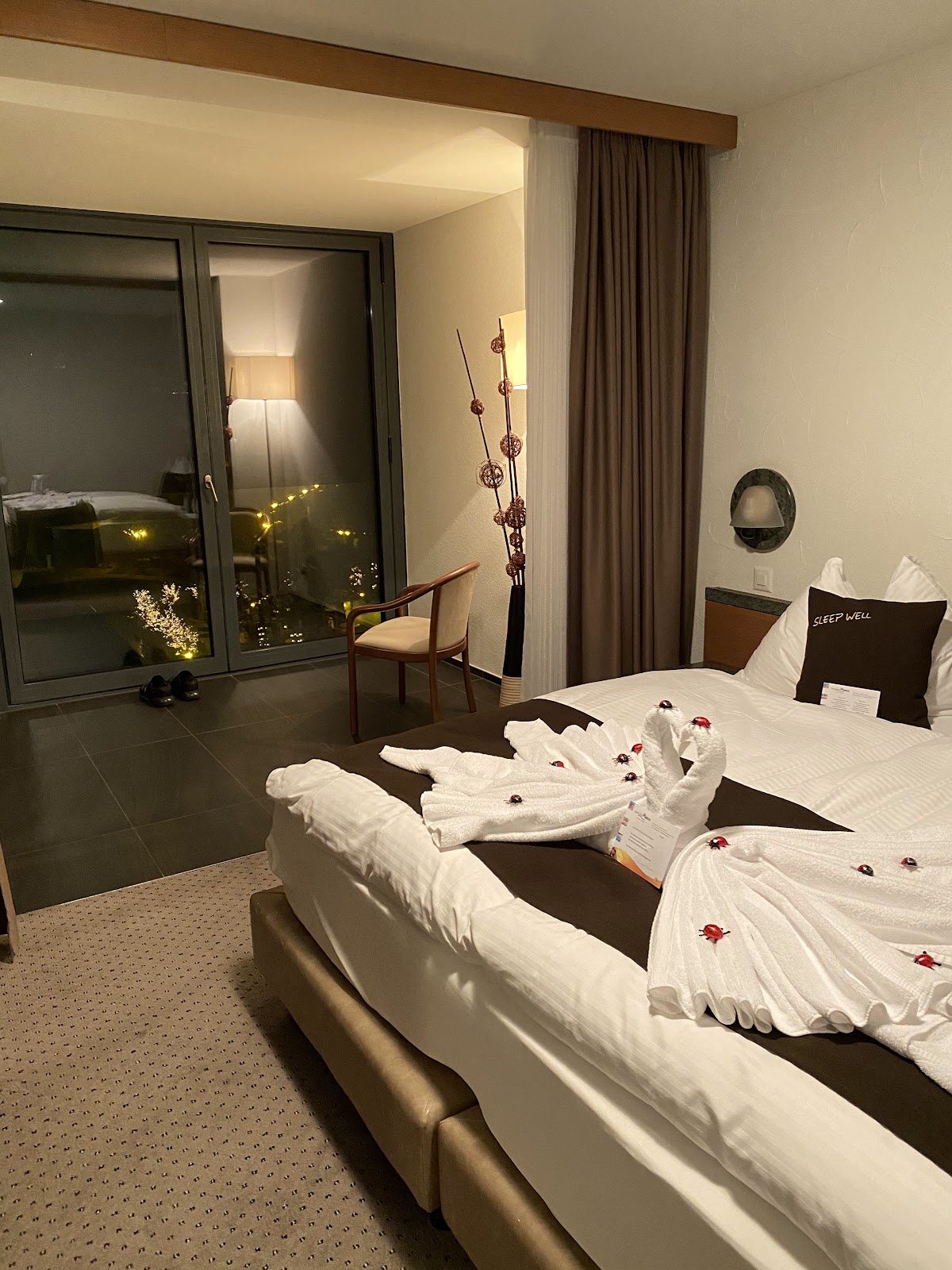 Seehotel Pilatus hero