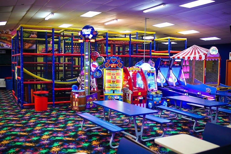 Starlite Family Fun Center of Stockbridge photo 2