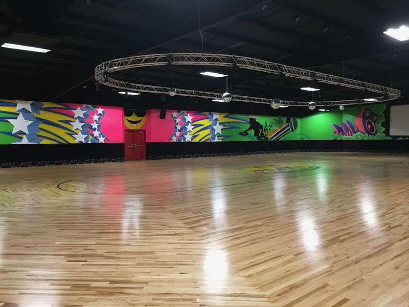 Starlite Family Fun Center of Stockbridge photo 1