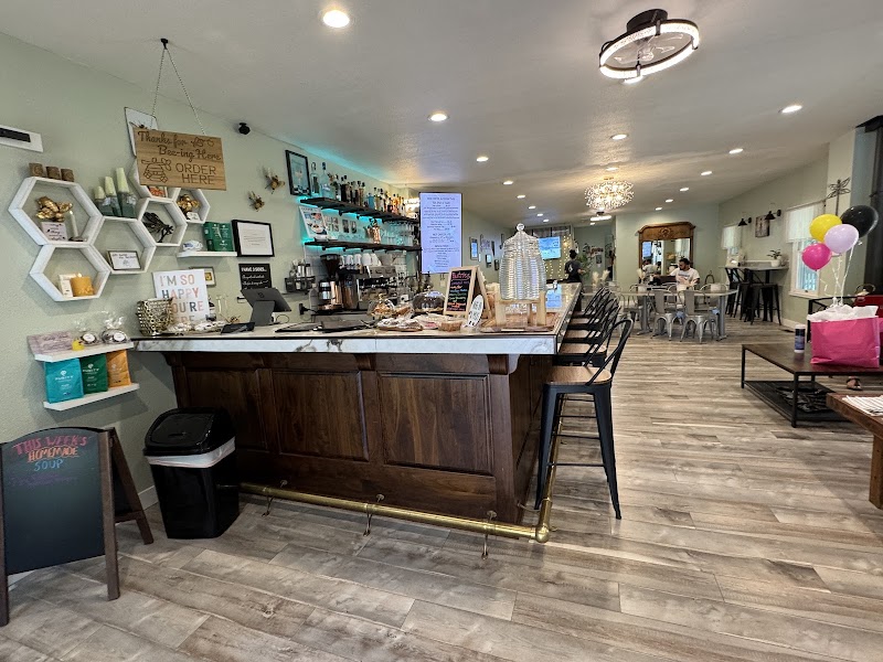 Flutter and Buzz Cafe photo 3