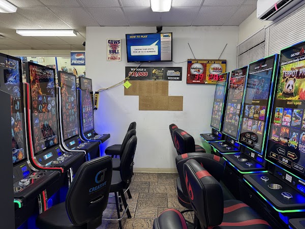 Photo by LICKETY SPLIT FOOD AND GAS