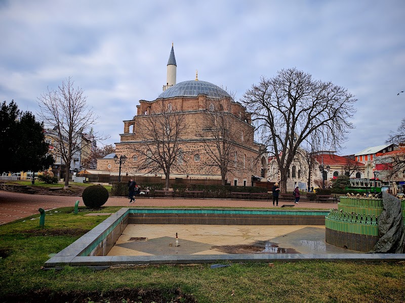 Мечеть Баня Баши: что важно знать перед визитом