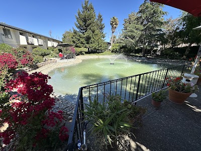 Villa Serena Retirement Community facility photo