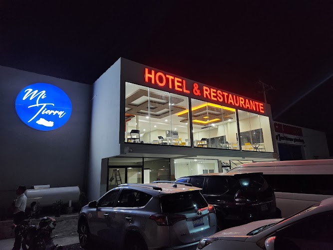 Mi Tierra Aeropuerto Hotel y Restaurante