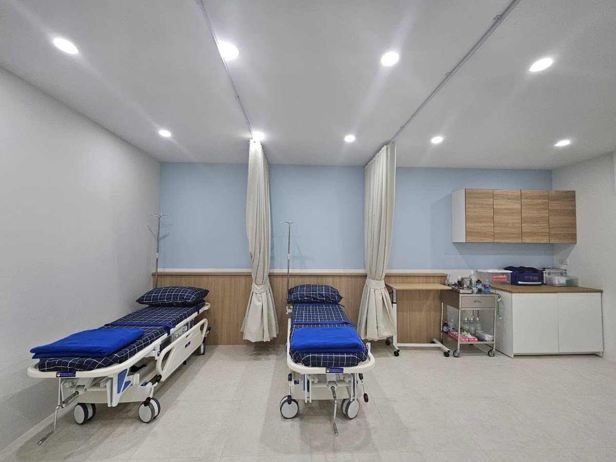 Ocean Medical Clinic - Photo 3