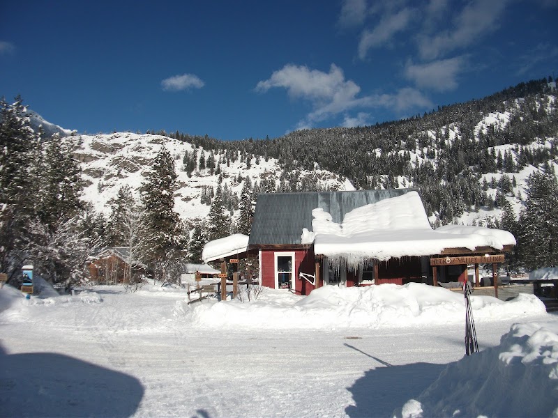 Mazama Ranch House - Photo 1
