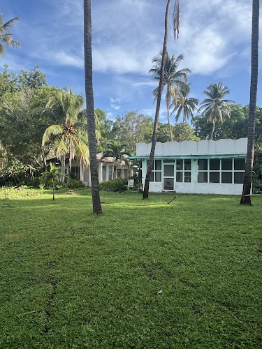 Sugarloaf Surf Lodge