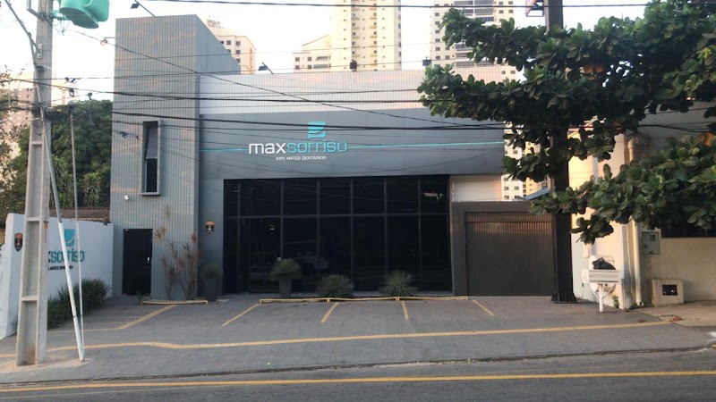 Maxsorriso Implantes Dentários | Goiânia - GO - foto 4