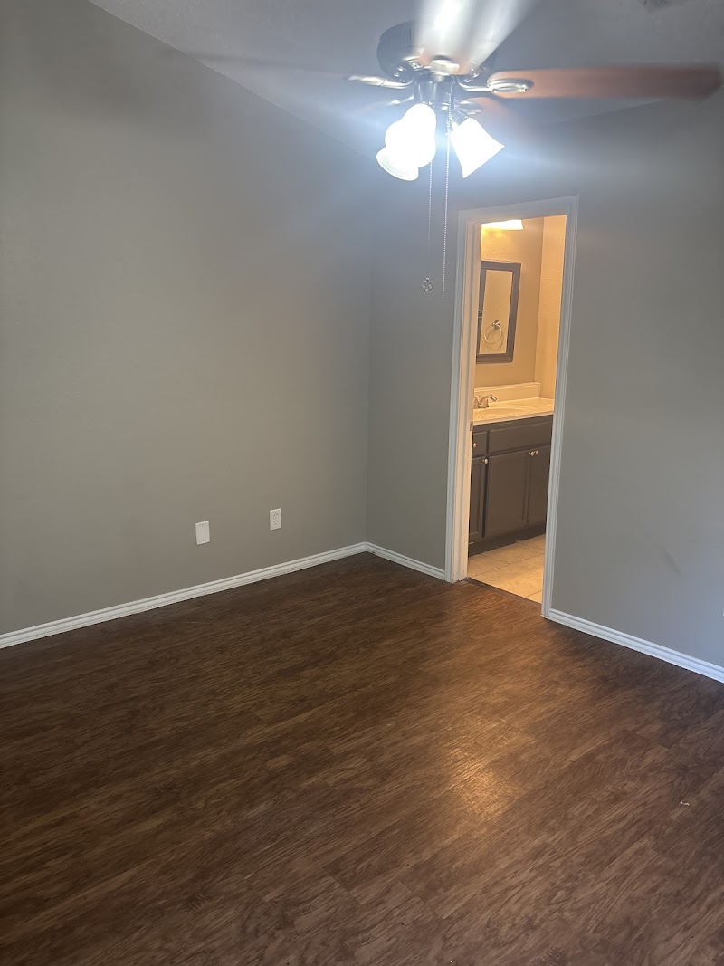 Sparkle Squad Cleaners