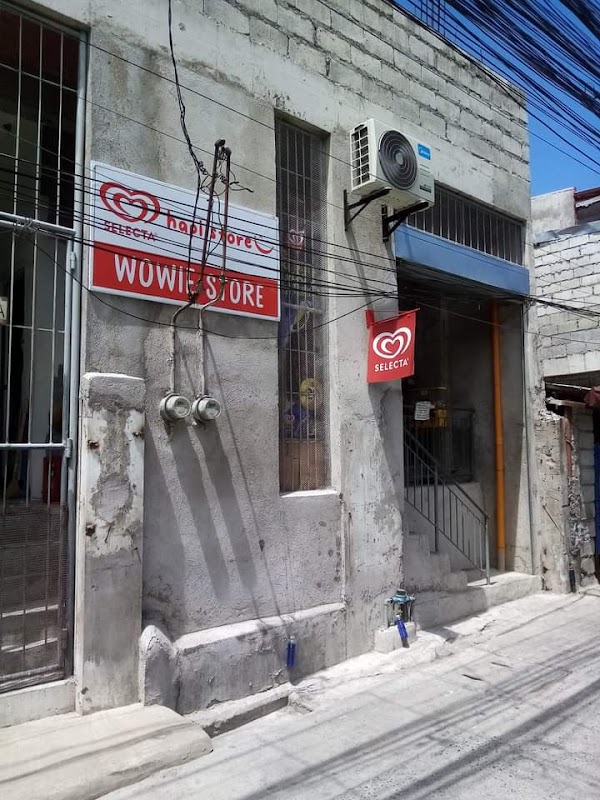 Wowie's Sari-sari Store