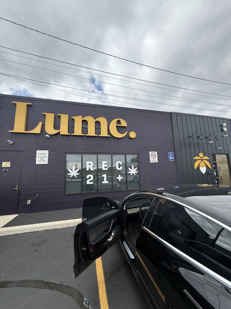 Video tour of Lume Cannabis Co. - Ann Arbor retail environment