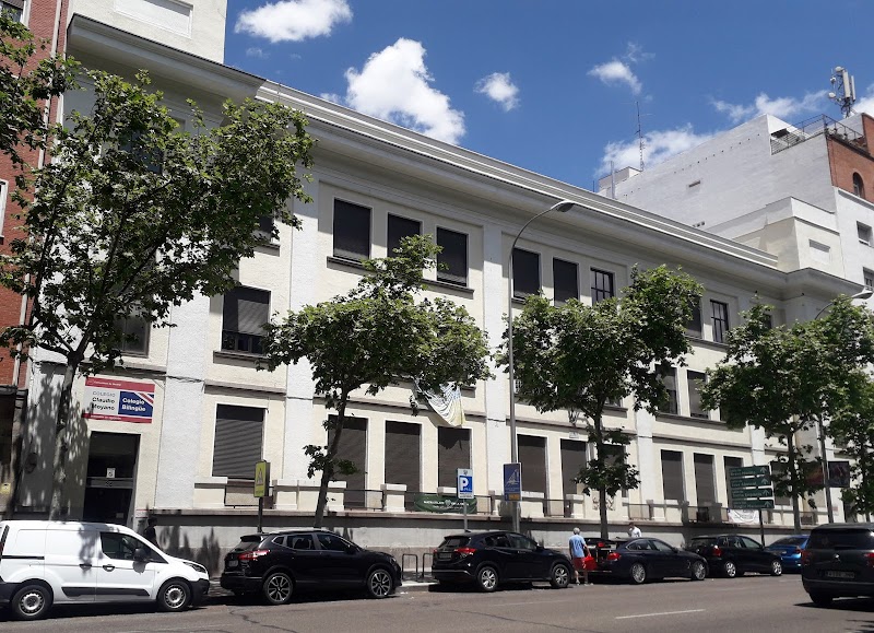 Public School Claudio Moyano