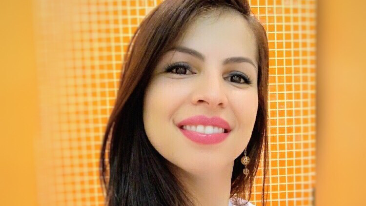 Dra ALINE ⚜️Especialista Tratamento de Canal ⚜️Odontopediatria ⚜️Frenectomia lingual e labial ⚜️ATENDIMENTO PARTICULAR