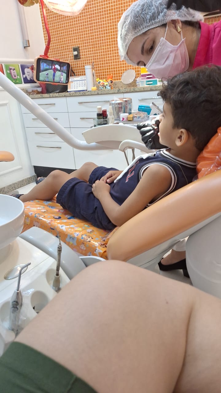 Dra ALINE ⚜️Especialista Tratamento de Canal ⚜️Odontopediatria ⚜️Frenectomia lingual e labial ⚜️ATENDIMENTO PARTICULAR - foto 4