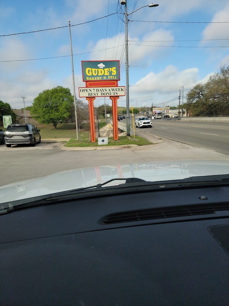 Gude's Bakery & Deli photo 4