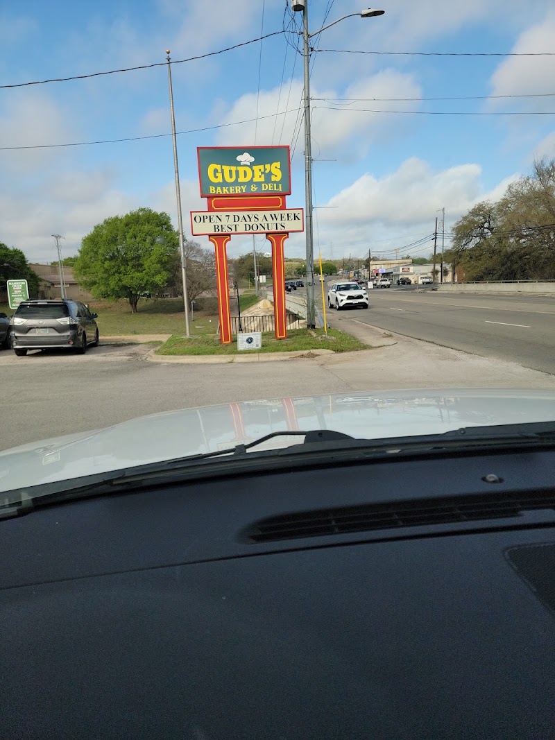 Gude's Bakery & Deli photo 4