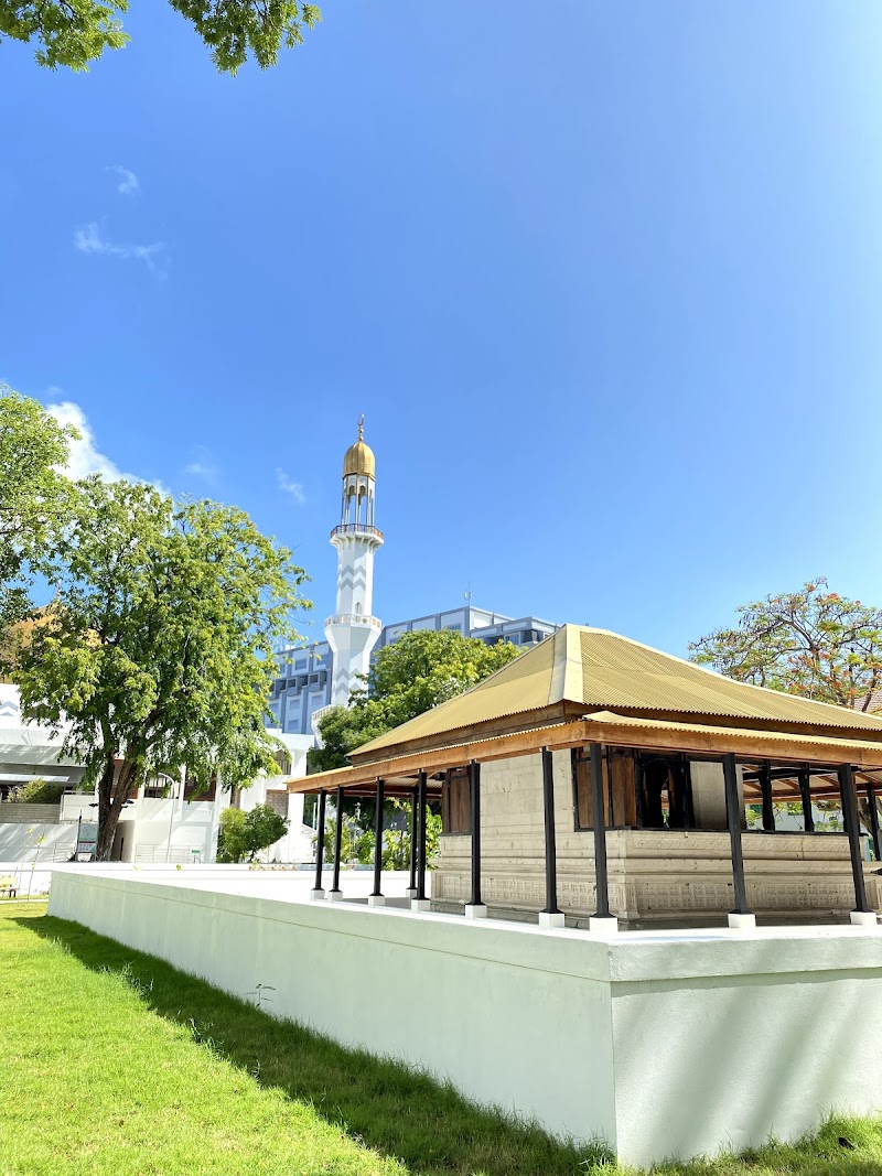 Kalhuvakaru Miskiy photo 2