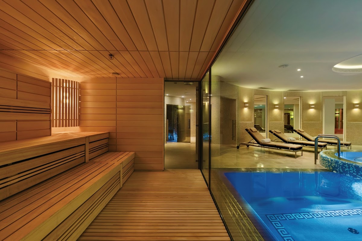 Grand Hotel Vilnius, Curio Collection by Hilton 2