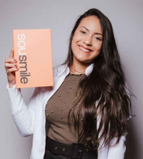 Dra. Mariana Lyrio | Dentista | Alinhador invisível | Sou Smile | Resende