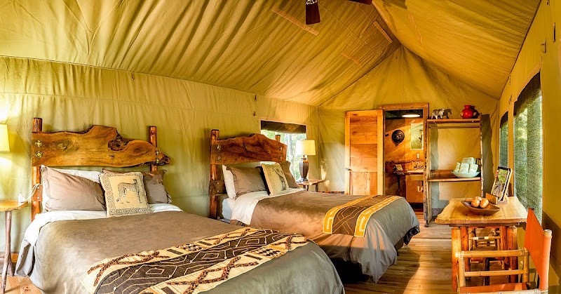 Upscale tented lodging
