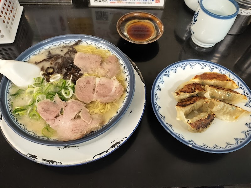 博多ラーメン しばらく 西新本店 写真5