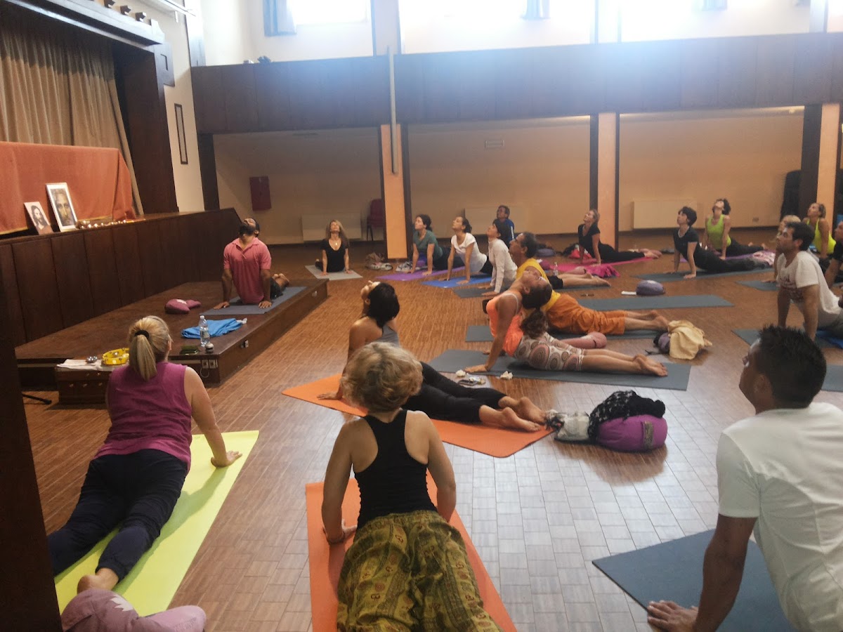 Sathya Ananda Yoga — 3